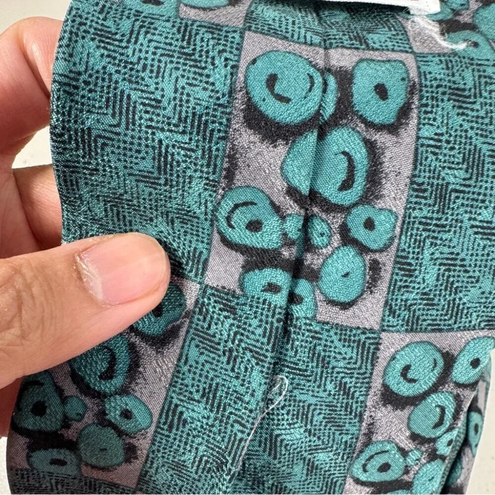 LEO Chevalier Silk Tie Teal Geometric Pattern Made in Canada Career Office Wear